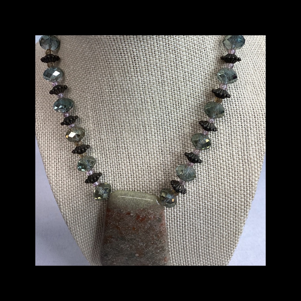 Elegant Beaded Necklace with Stone Pendant